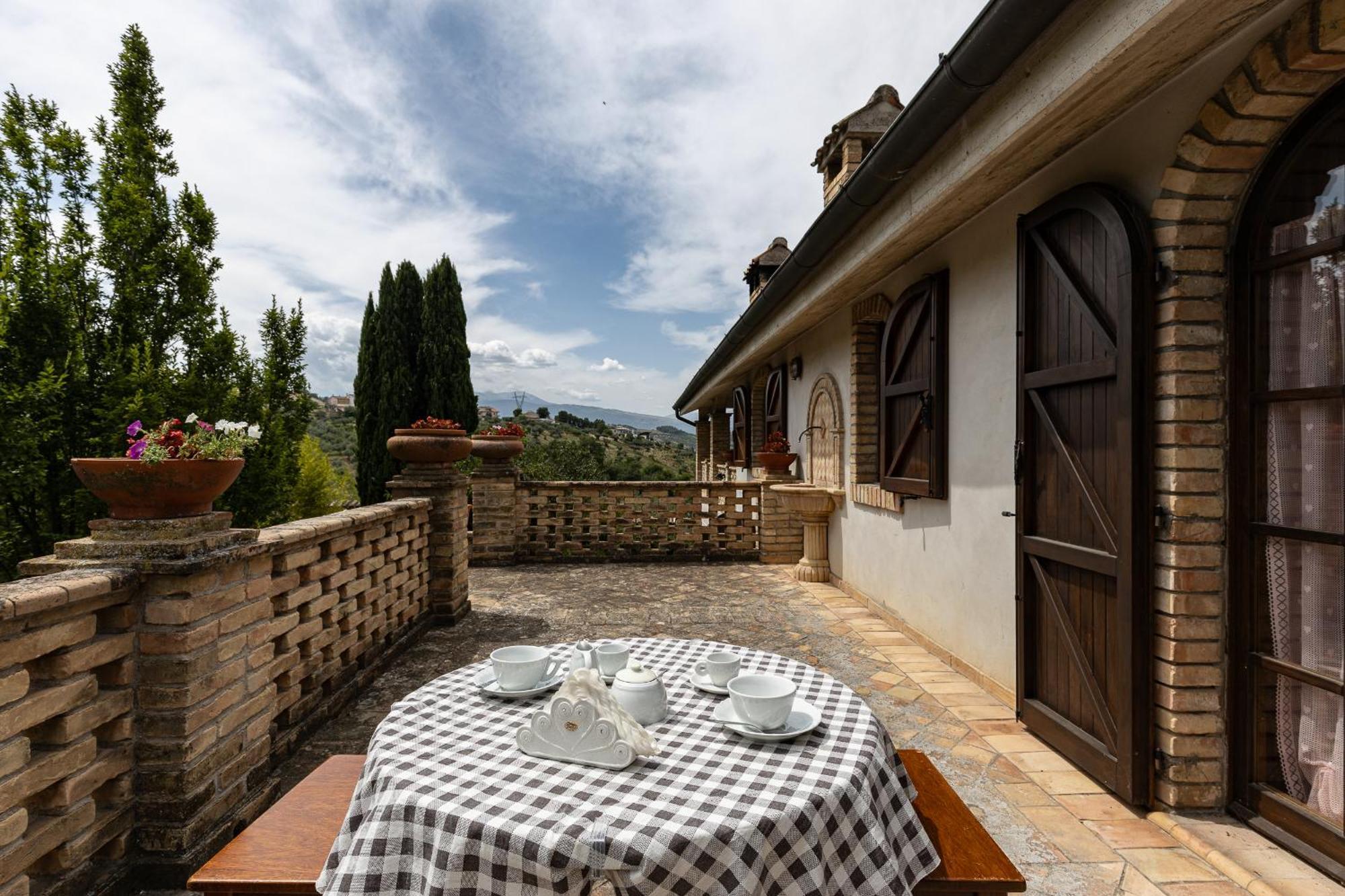 B&B Villa Dei Desideri К'єті Екстер'єр фото
